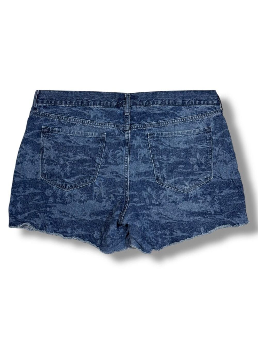 Old Navy Women's The Diva Cut Off Denim Shorts Blue Tropical Size 14 - Picture 3 of 4